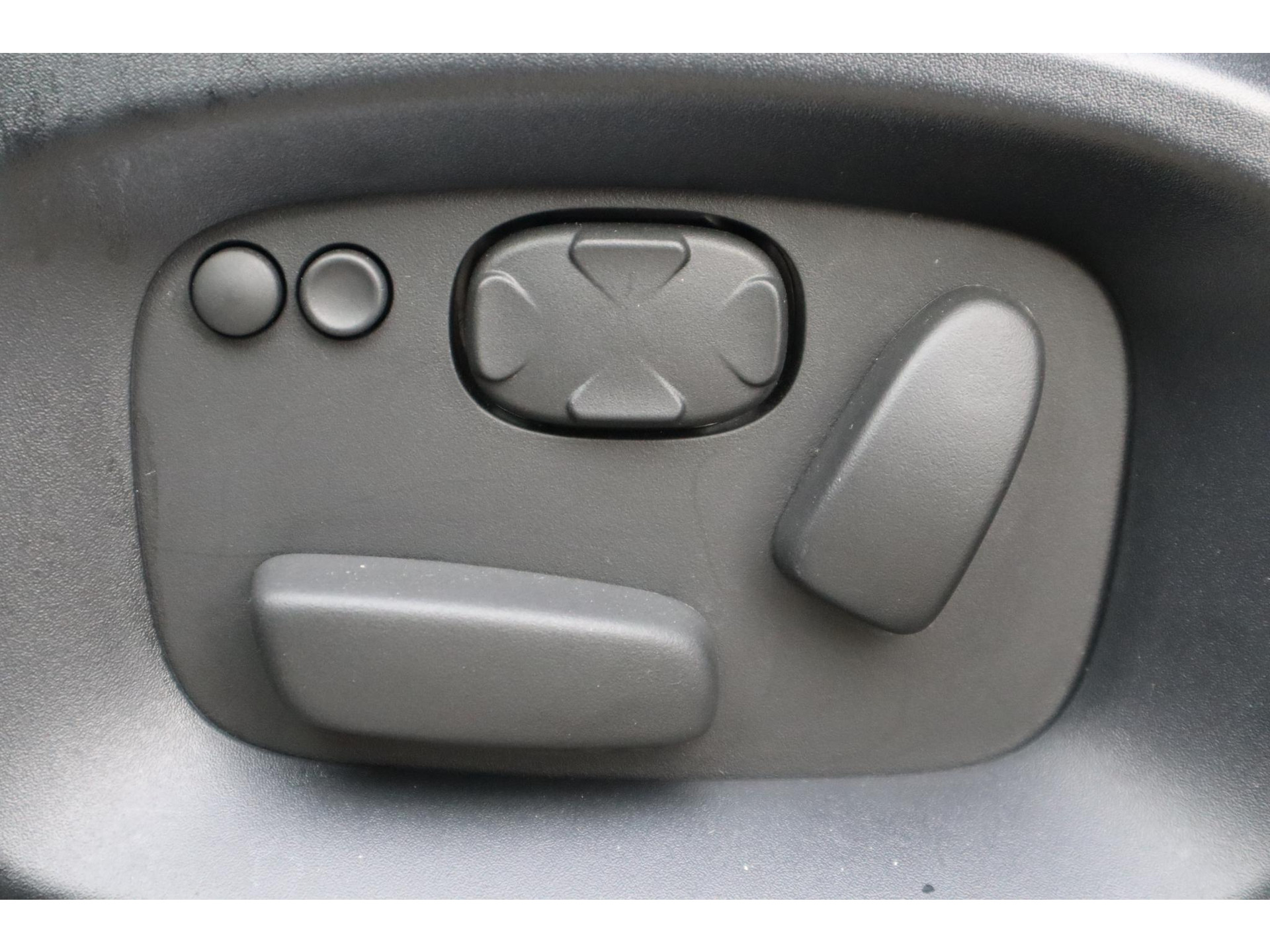 36705537-32.jpg